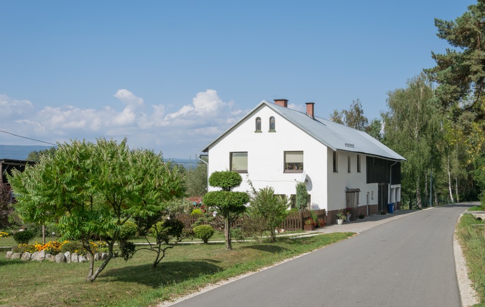2018 Dom nr 32 w Marianówce 1
