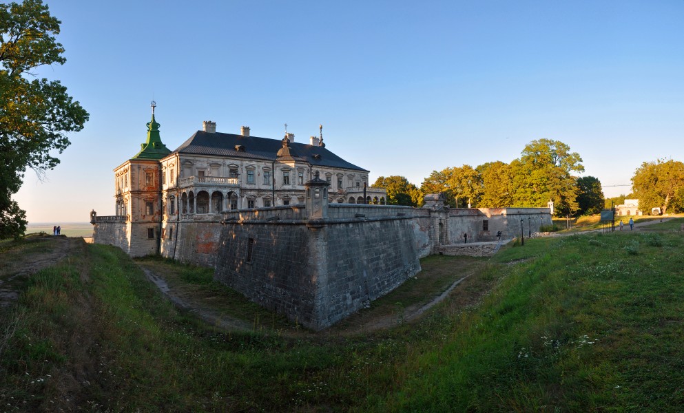 46-203-0009 Pidhirtsi Castle RB