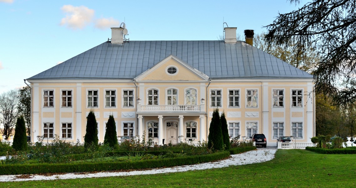 Ääsmäe mõisa peahoone2011