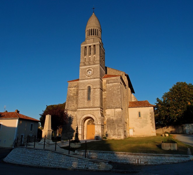 Église Saint-Pierre-aux-Liens, Allemans (1)
