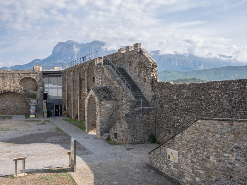 Aínsa - Castillo 02