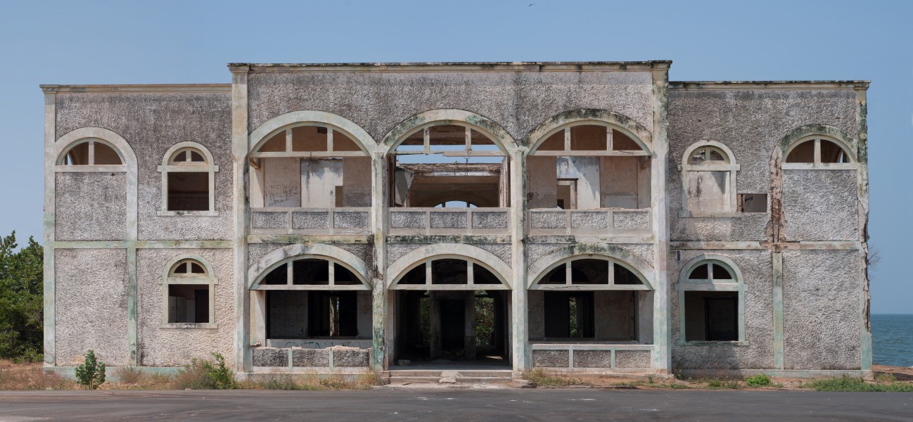 Abandoned house in the ports of Altagracia 3