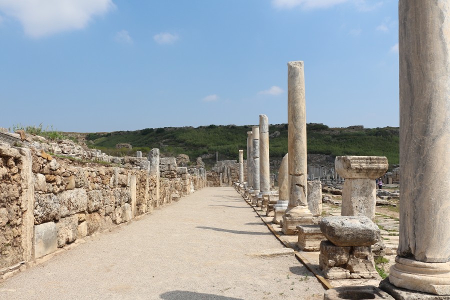 Agora (Perge) 01