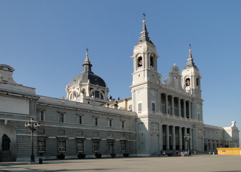 Almudena Cathedral 01