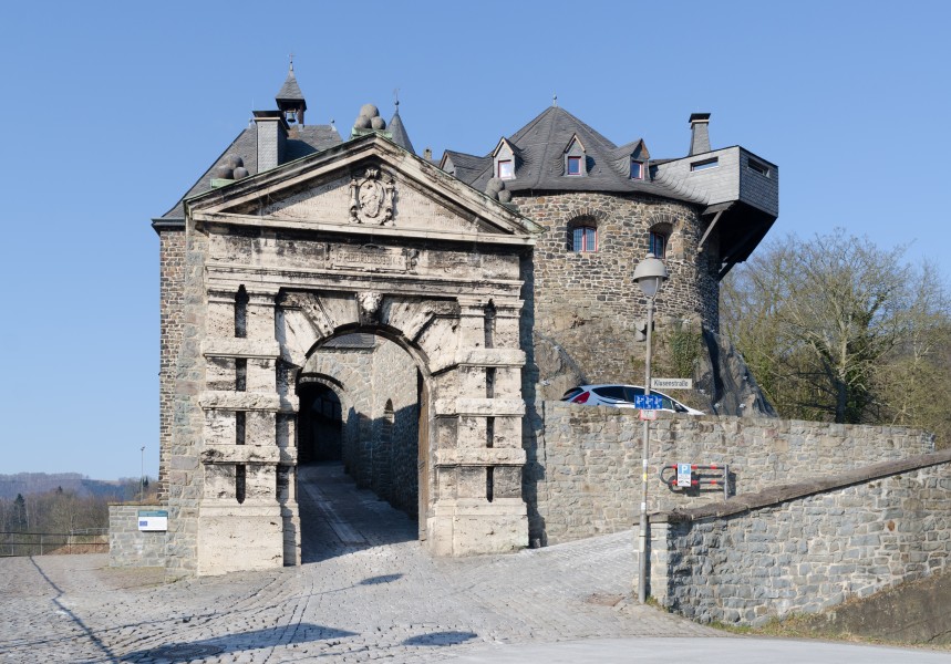 Altena, Burg, 2018-02 CN-04