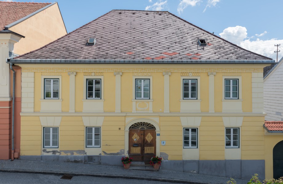 Althofen Salzburger Platz 8 Ettingerhaus 24062015 5311