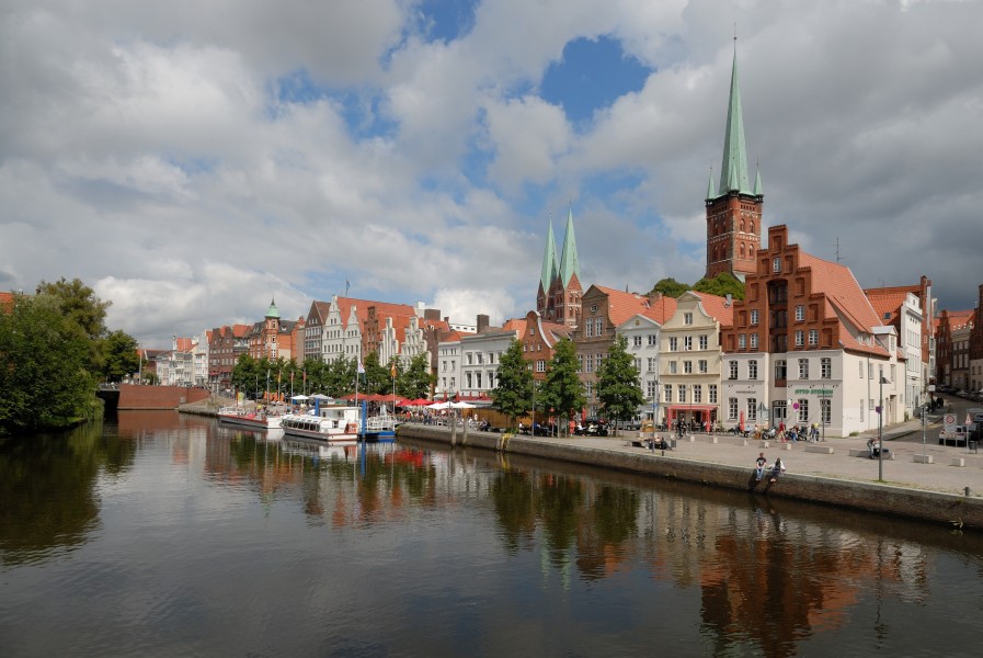An der Obertrave-Luebeck-DSC 0482w