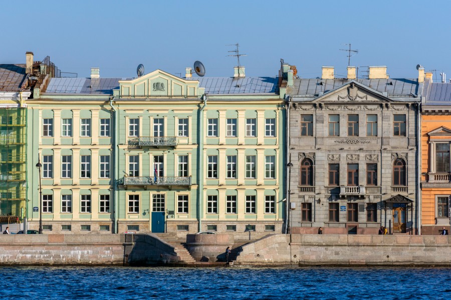 Angliyskaya Embankment SPB 12-14