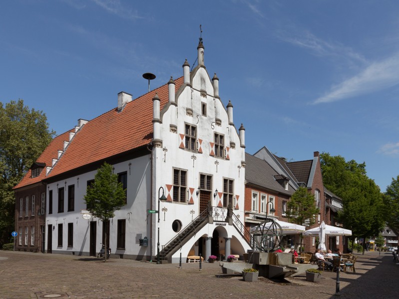 Anholt, das Rathaus Dm7 foto6 2015-05-14 14.26
