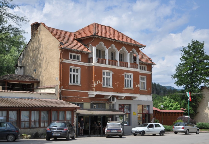 Apriltsi town - old house