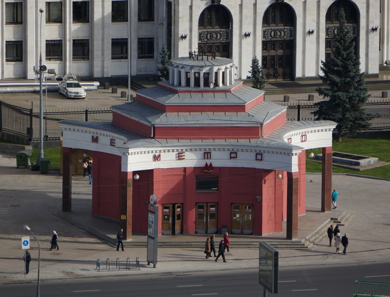 Arbatskaya metro 00018