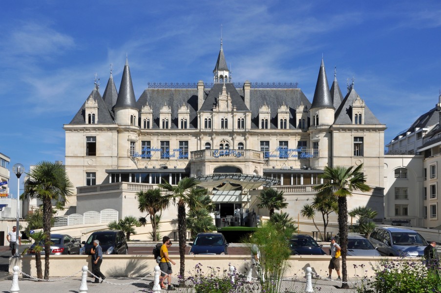 Arcachon Casino R01
