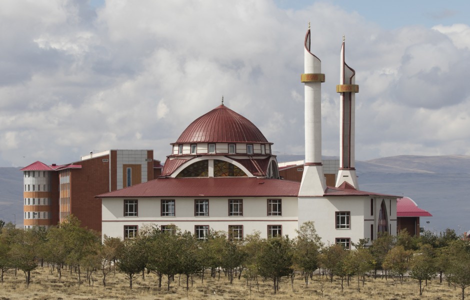 Atatürk Üniversitesi Camii - Mosque of Ataturk University 01