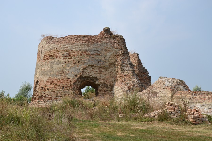 Bač fortress (Bačka tvrđava) 3