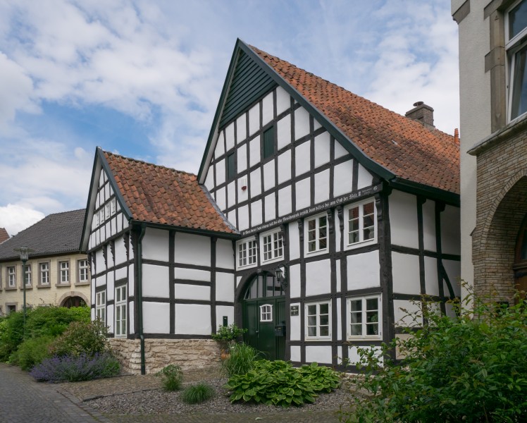 Bad Laer - Kirchplatz 01