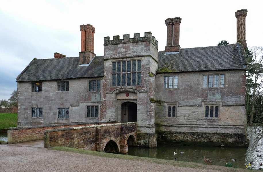 Baddesley Clinton house north 2016