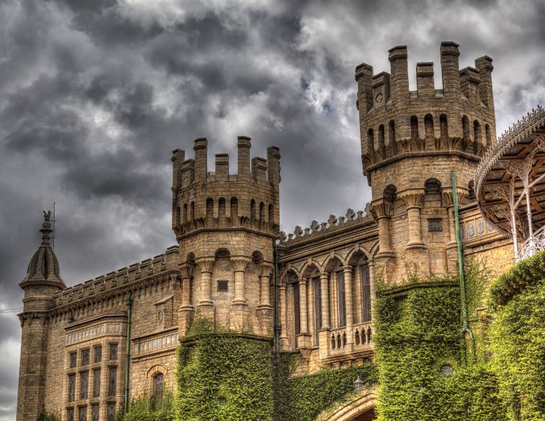 Bangalore Palace (15890612962)