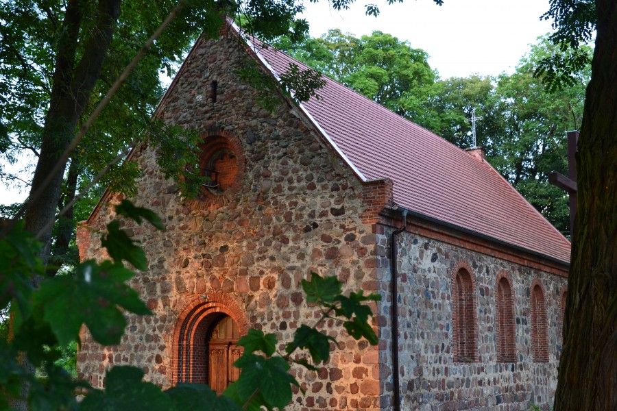 Barnisław kościół fil pw św Stanisława Kostki (6)