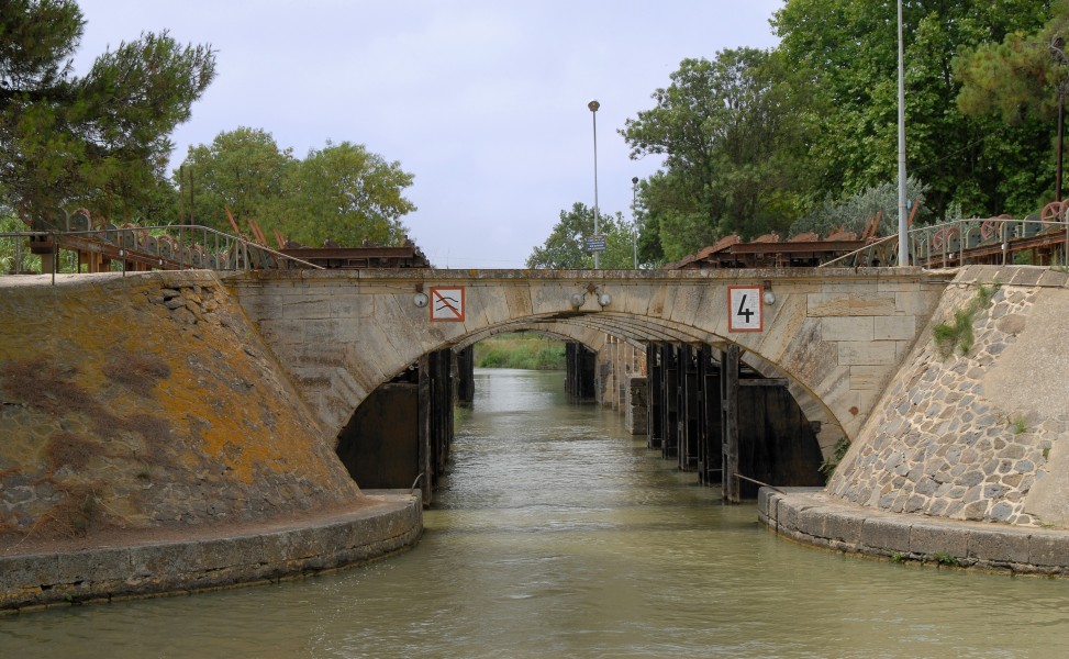 Barrage-ecluse de Vias DSC 0233w