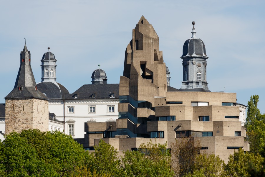 Bensberg Germany Rathaus-und-altes-Schloss-01