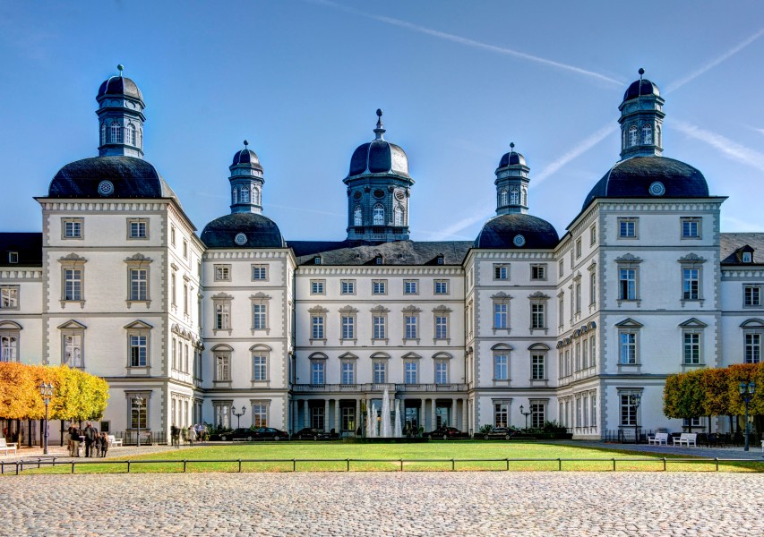 Bensberg Neues Schloss Denkmal 136 b ShiftN