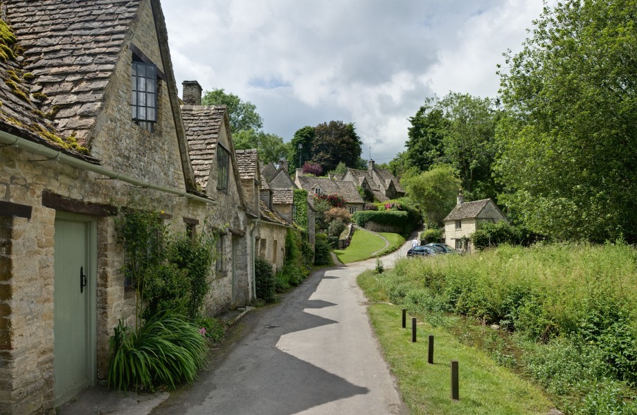 Bibury Cottages in the Cotswolds - June 2007