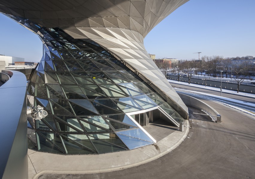 BMW Welt, Múnich, Alemania, 2013-02-11, DD 03