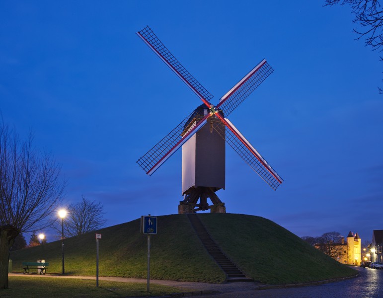 Bonne Chiere windmill in Bruges, Belgium (DSCF4838)