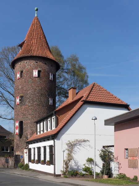 Borken, der Kuhmturm DmA2 foto3 2015-04-20 16.51