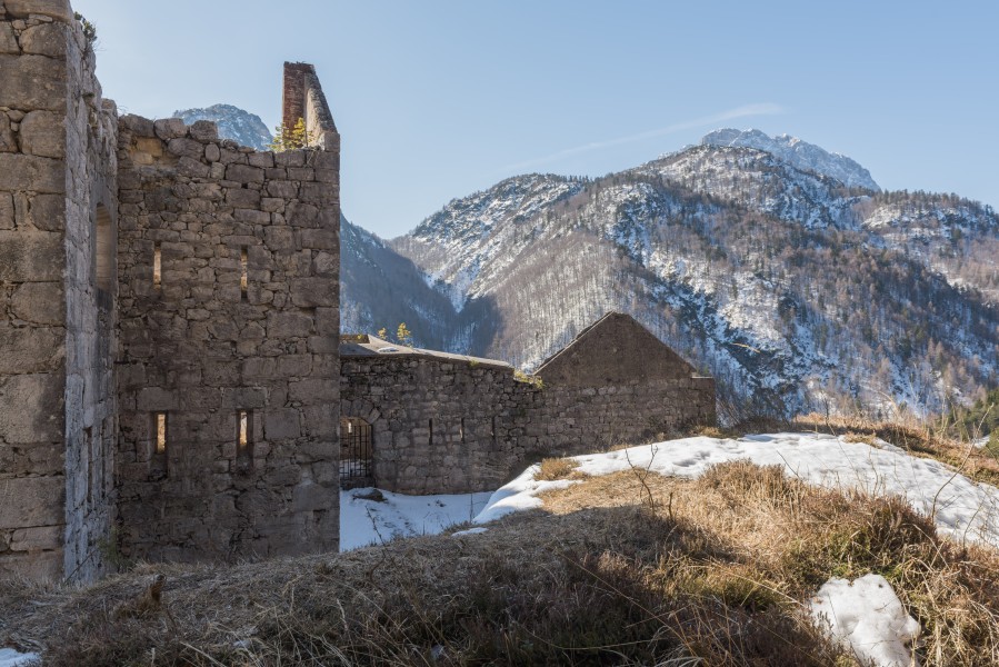 Bovec Strmec na Predelu Fort Hermann 10032015 0557