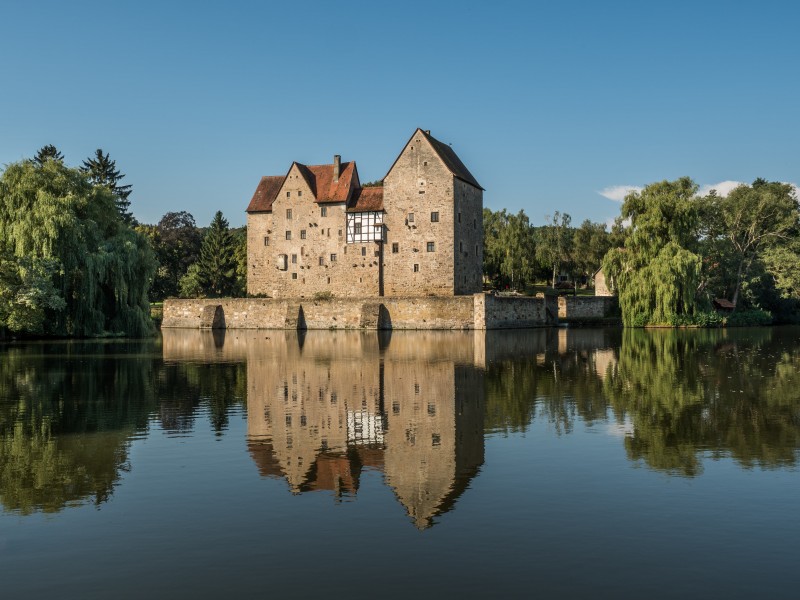 Brennhausen-Wasserburg-8287390