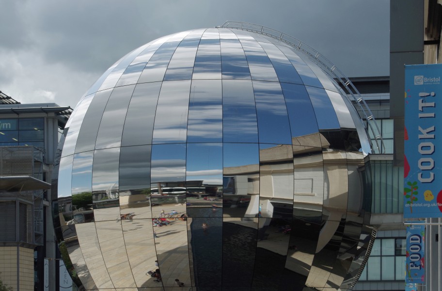 Bristol MMB «U1 Millennium Square