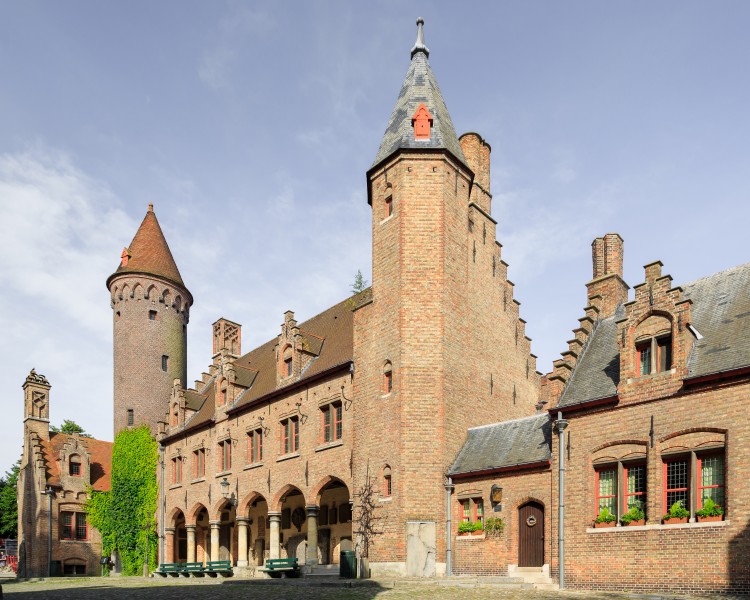 Bruges Belgium Conciërgewoning-en-lapidarium-Gruuthusesstraat-02