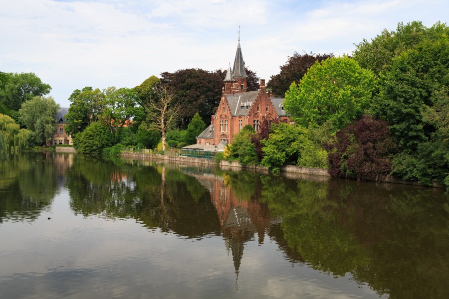 Bruges Belgium Kasteel-de-la-Faille-03
