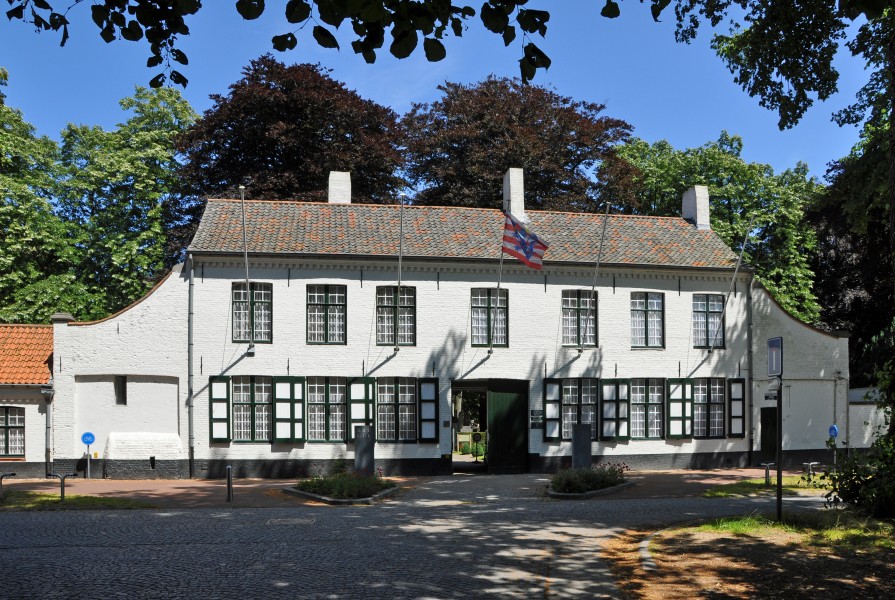 Brugge Centrale Begraafplaats Poortgebouw R01
