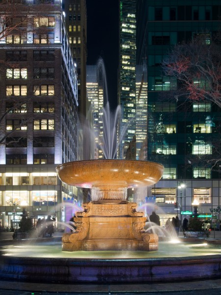 Bryant Park fountain down W 41st (61126)