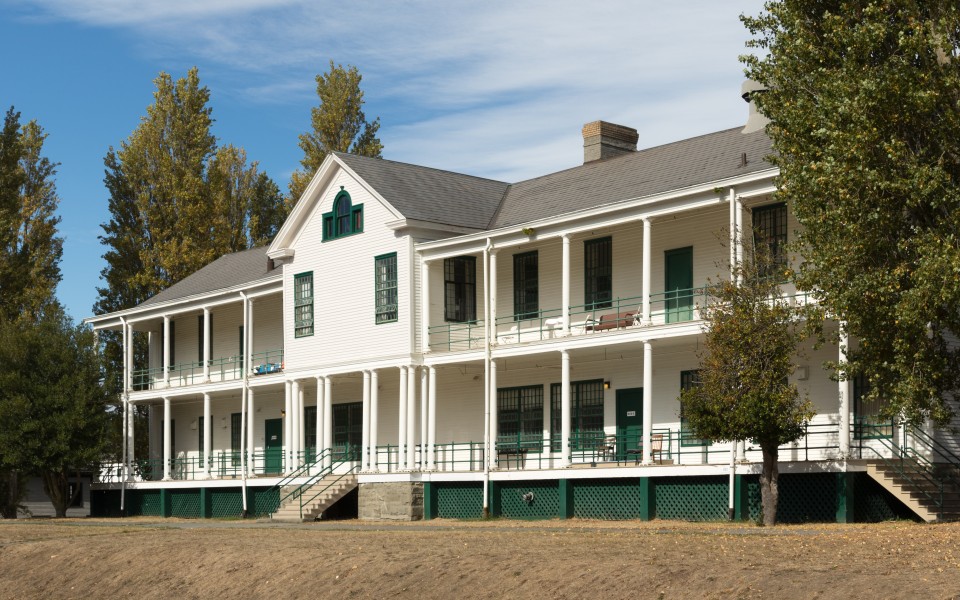 Building on Eisenhower Ave at Fort Worden State Park