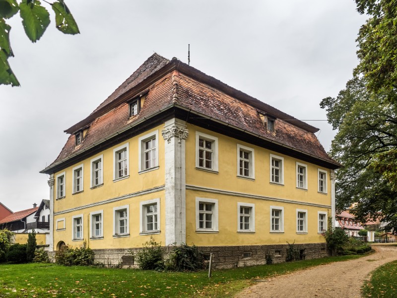 Burgellern-altes-Schloss-185599