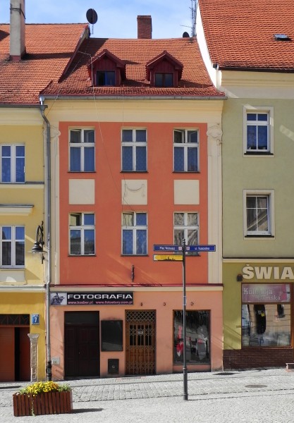 Bystrzyca Kłodzka, Rynek 8, 01