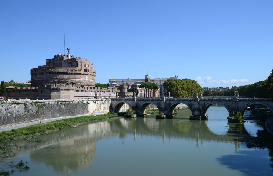 Castel Sant'Angelo September 2015-3