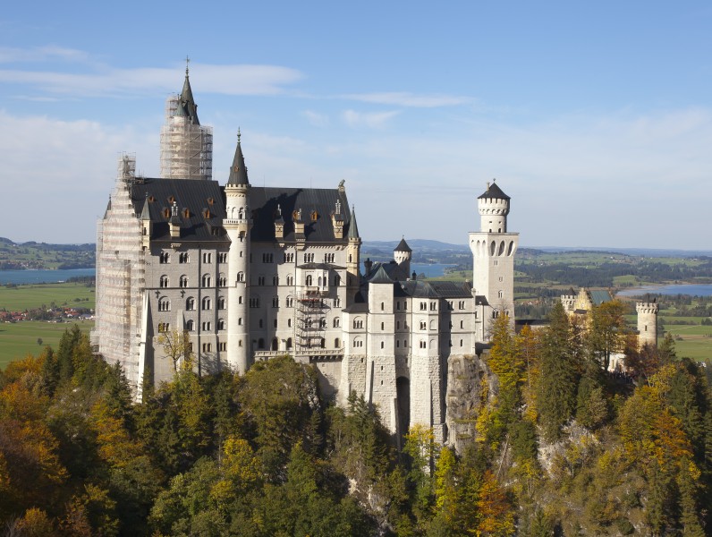 Castillo de Neuschwanstein desde Marienbrücke, Füssen, Alemania, 2012-10-06, DD 03