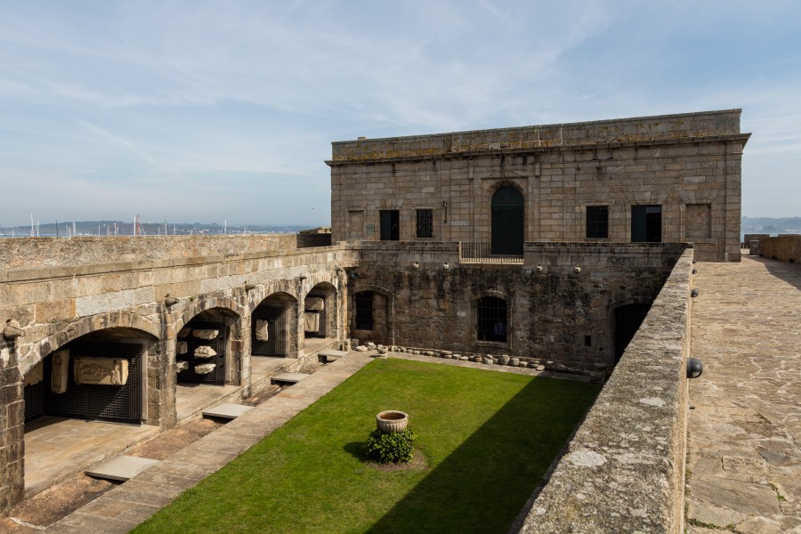 Castillo de San Antón, La Coruña, España, 2015-09-25, DD 65