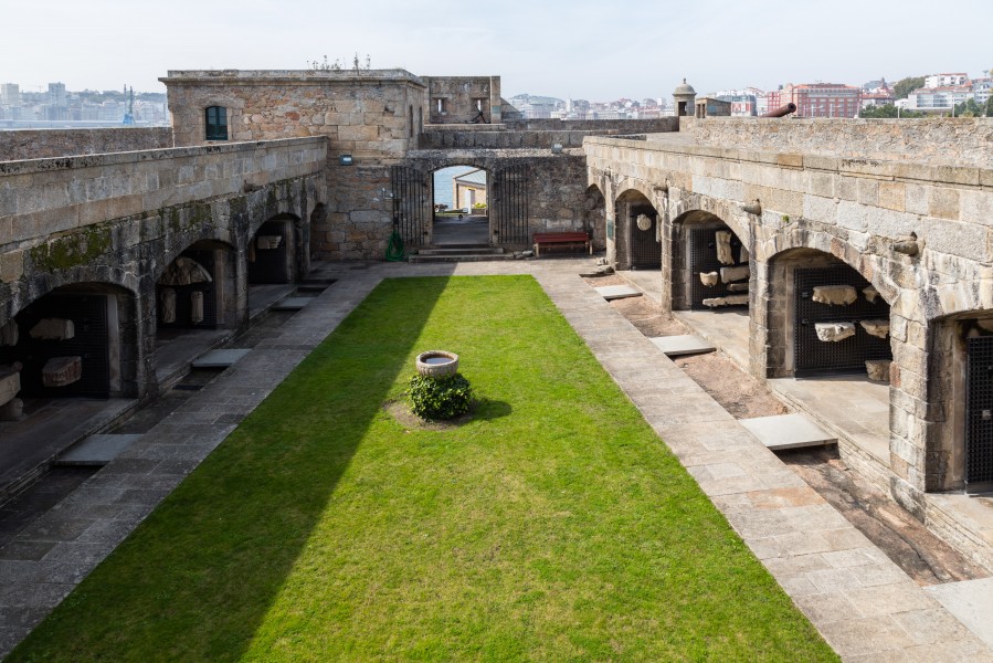 Castillo de San Antón, La Coruña, España, 2015-09-25, DD 73