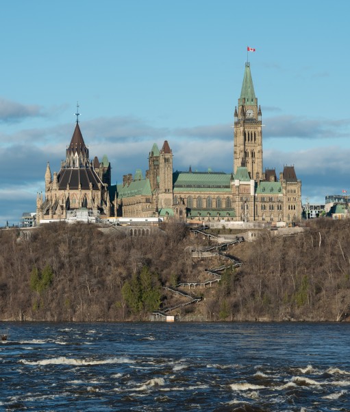 Centre Block and Library of Parliament, Ottawa, West view 20170422 2