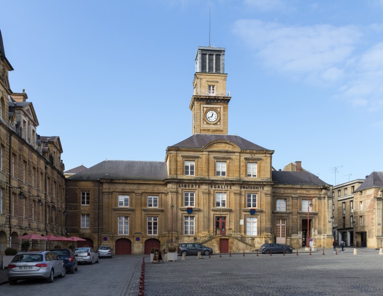 Charleville-Mézières, Hôtel de ville -- 2017 -- 4852