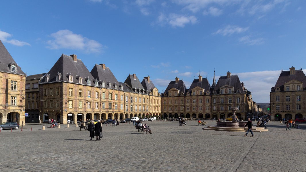 Charleville-Mézières, Place Ducale -- 2017 -- 4866