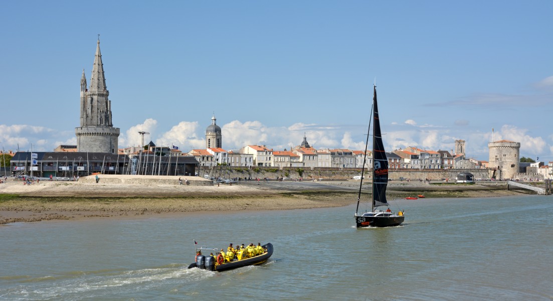 Chenal-port-de-La-Rochelle-et-tour-de-la-Lanterne-DSC 6000