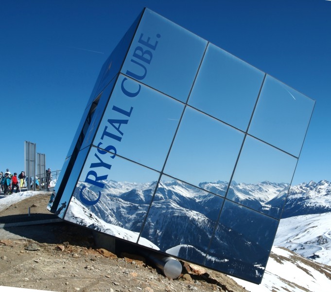 Crystal cube sunny
