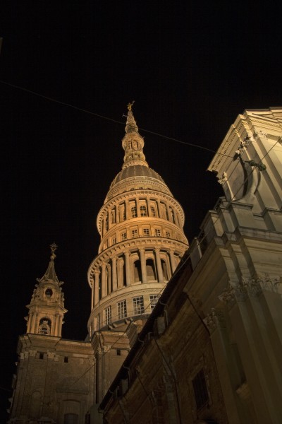 Cupola di notte