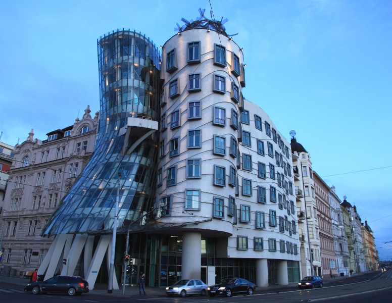 Dancing House (7339585566)